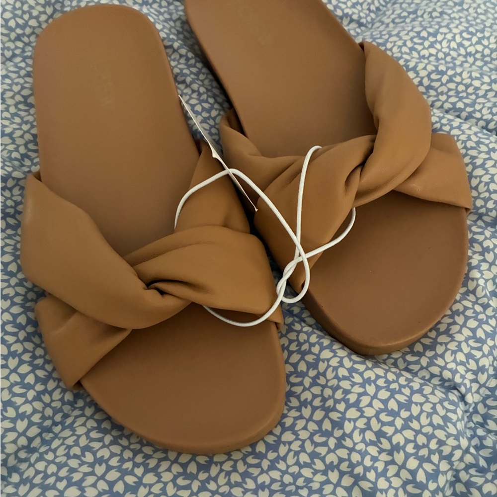 NWT J. Crew sz7 light camel Slide Sandals